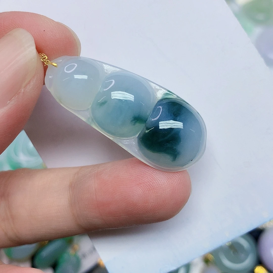 翡翠18K金镶嵌颈饰3456788