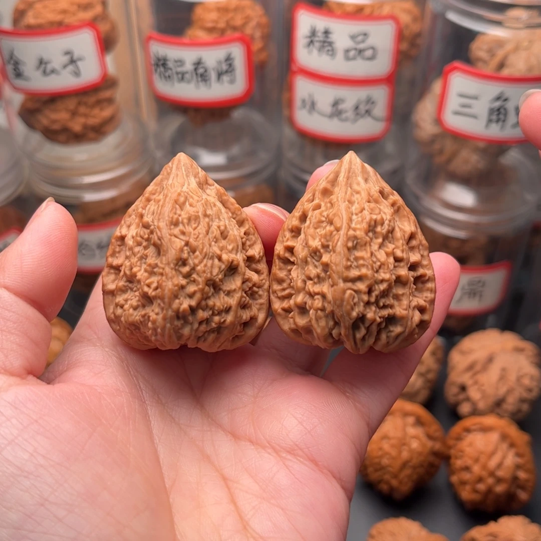 文玩核桃把件37全品塔尖