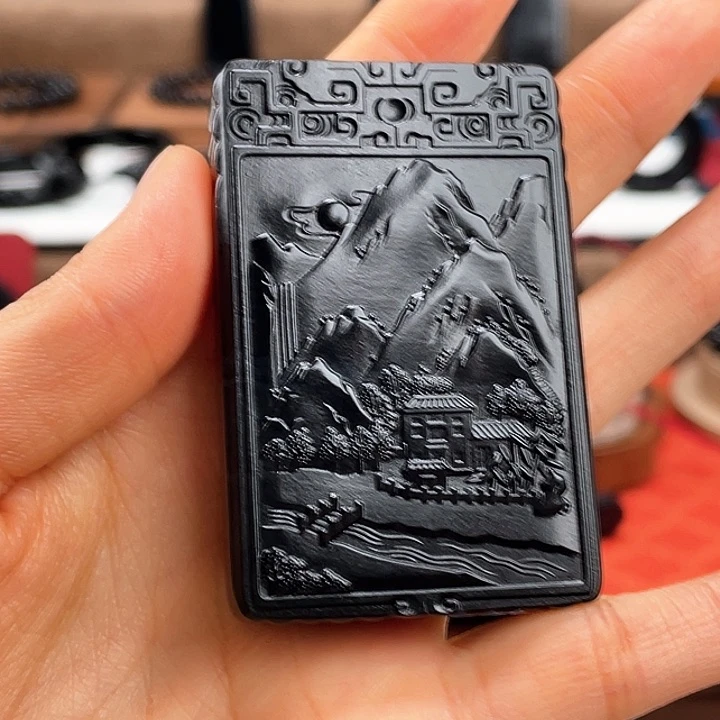 和田玉未镶嵌颈饰体验价83克左右