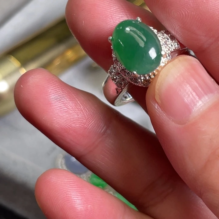 翡翠戒指未镶嵌缅甸天然翡翠戒指