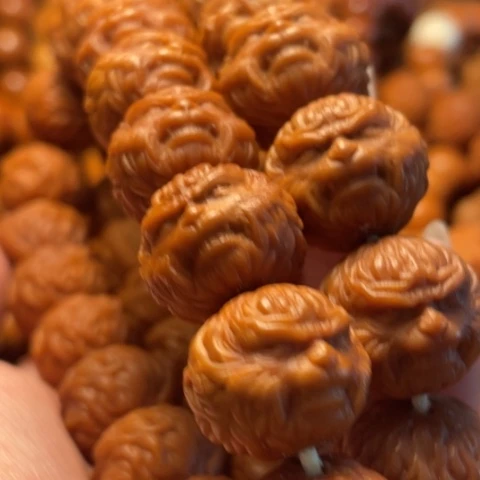 手串猴头核桃刘**酒舞台