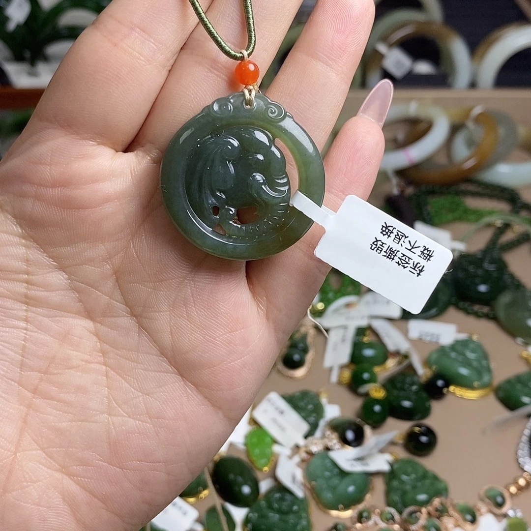 和田玉未镶嵌颈饰多样性发货，拍一发一