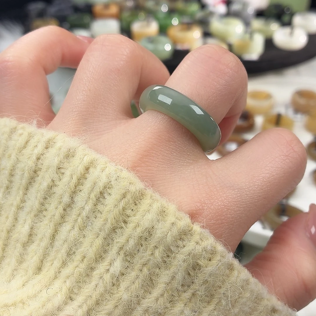 和田玉未镶嵌戒指S52奶蓝轮胎18.1