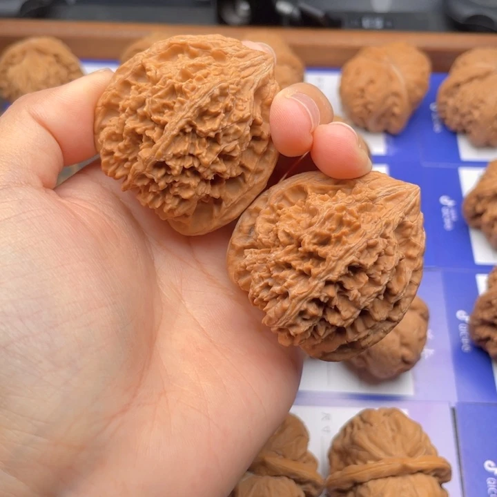 吊坠桃核44全品满天星 041