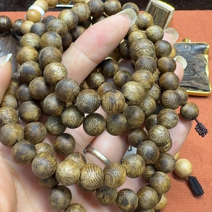 大叶紫檀（黑酸枝木类）