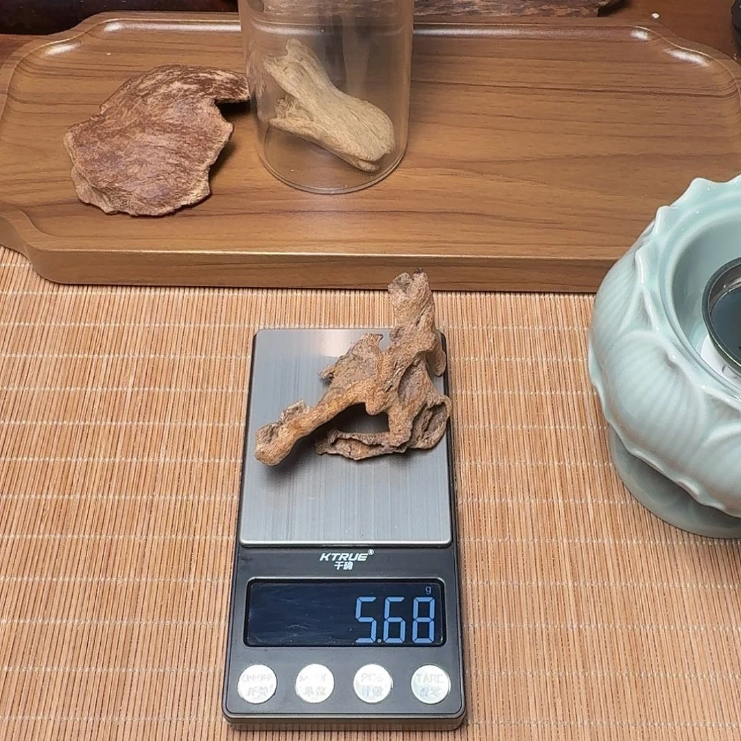沉香老挝红土5.68g