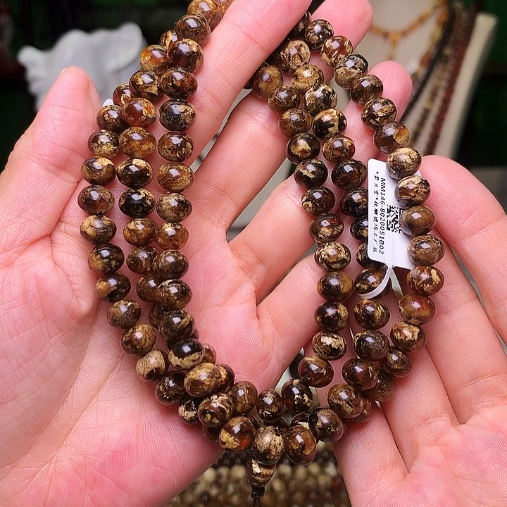 未镶嵌琥珀裸石唐*葬抚顺琥珀