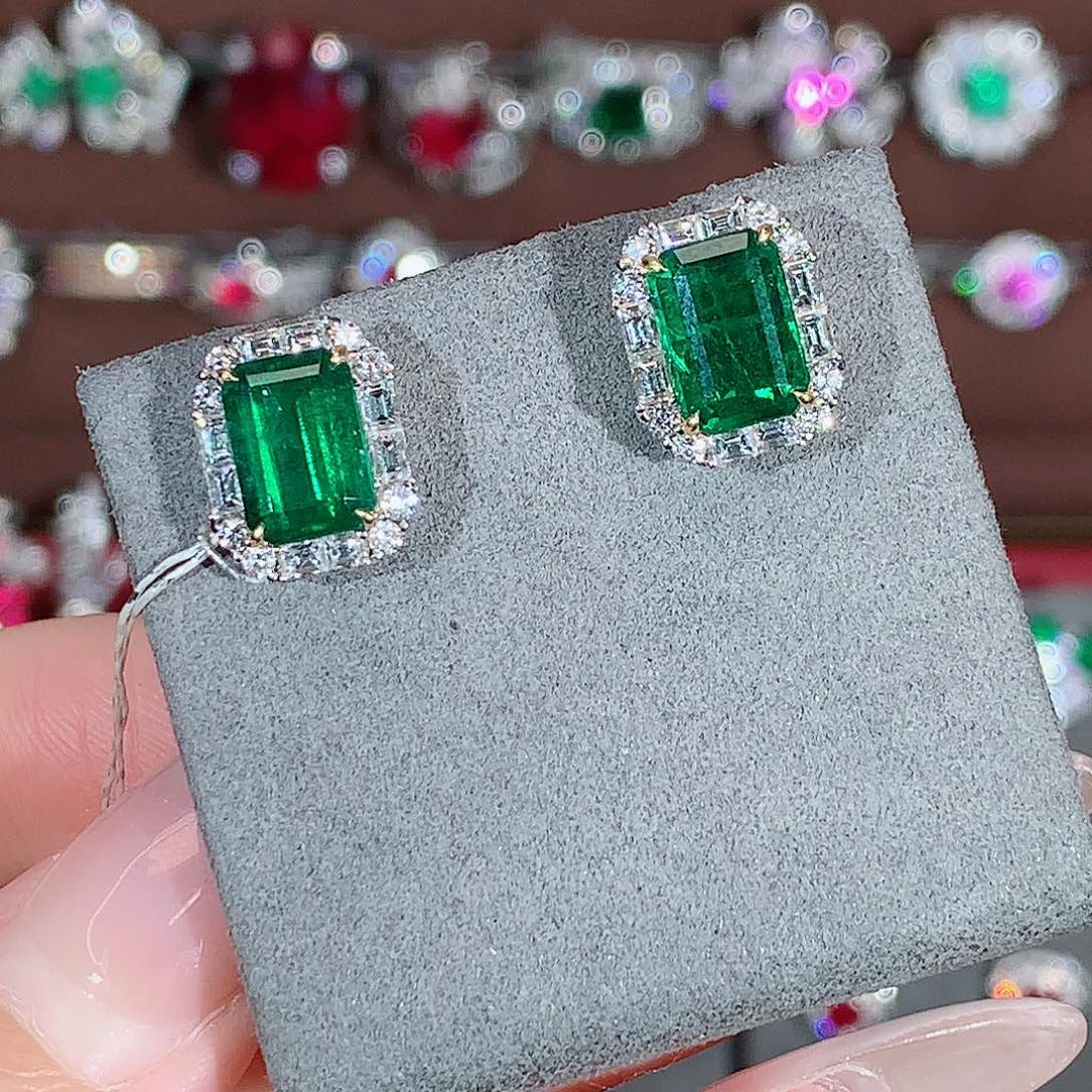耳饰祖母绿18K金镶嵌3.64ct/天然宝石/七天无理由