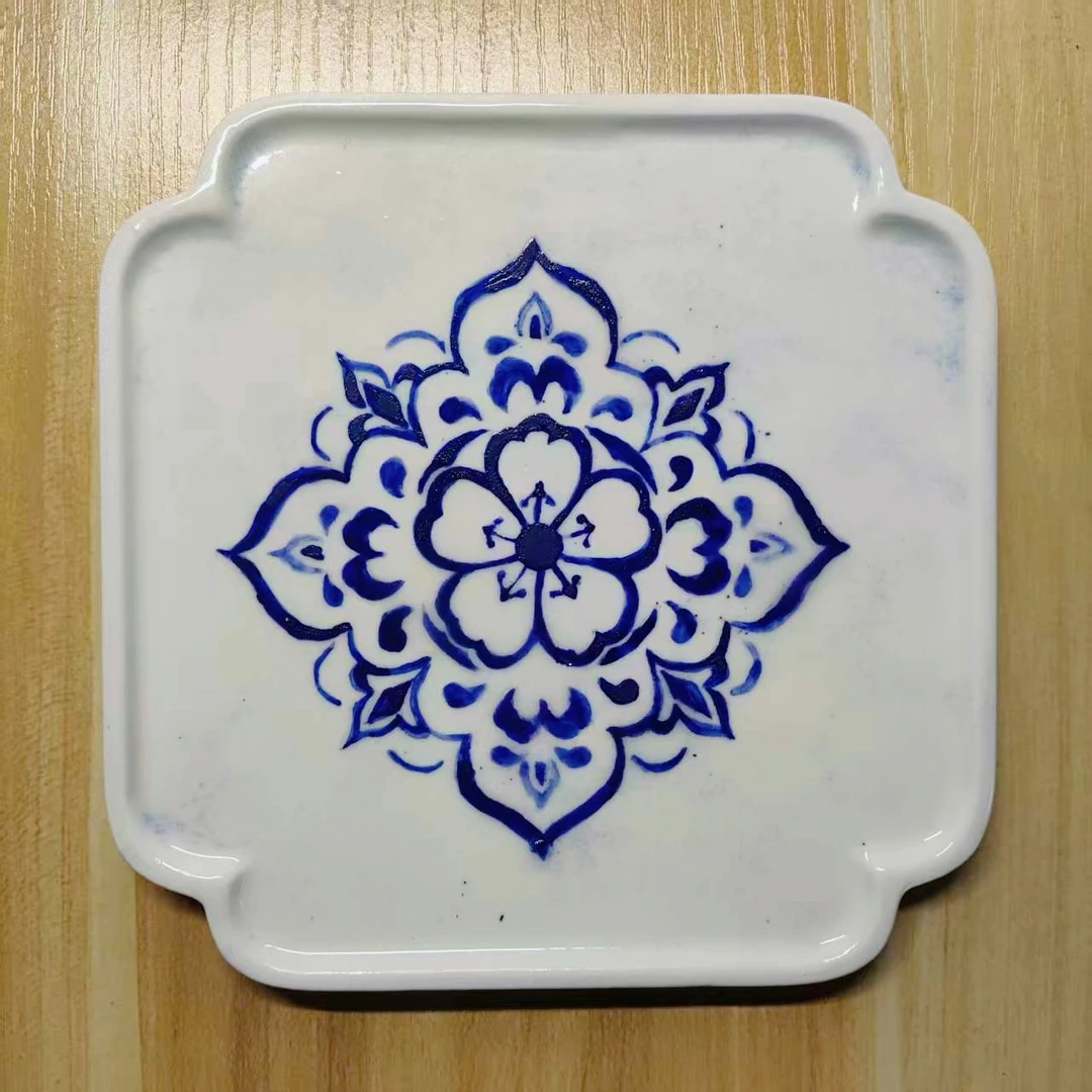 青花映韵陶瓷釉彩盘