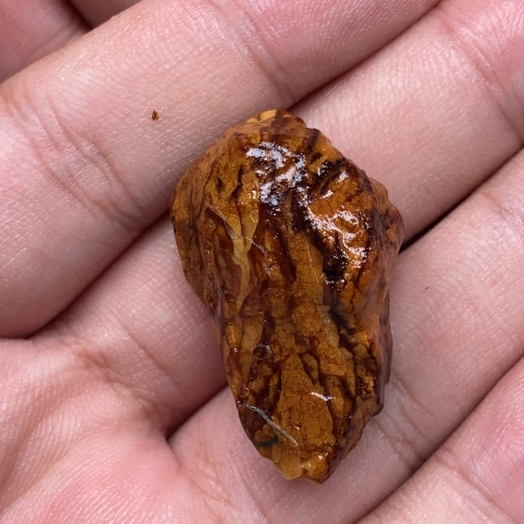 取***顾定制琥珀未镶嵌定制