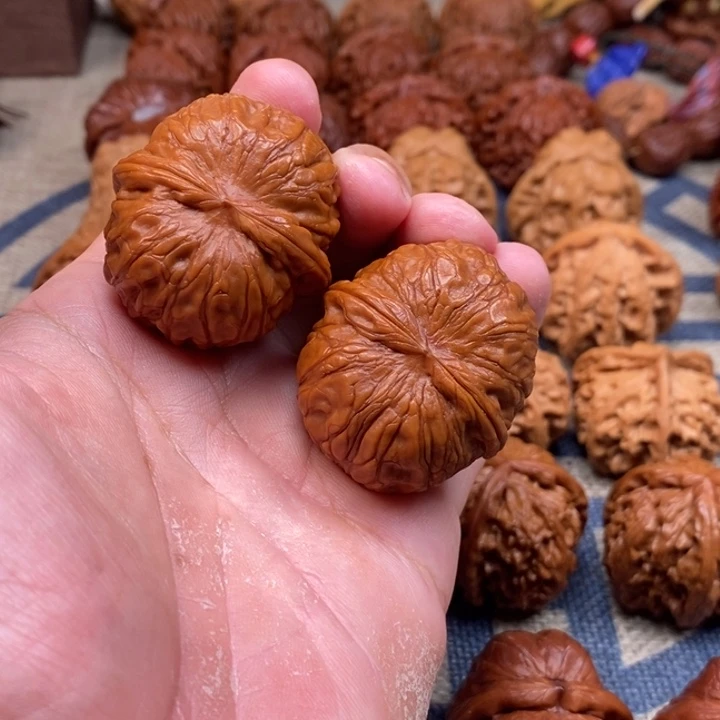 文玩核桃手串海***.核桃