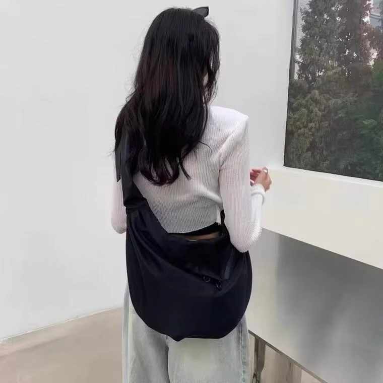 时尚大容量帆布袋包包女2024新款慵懒风饺子包斜挎大包单肩旅行包