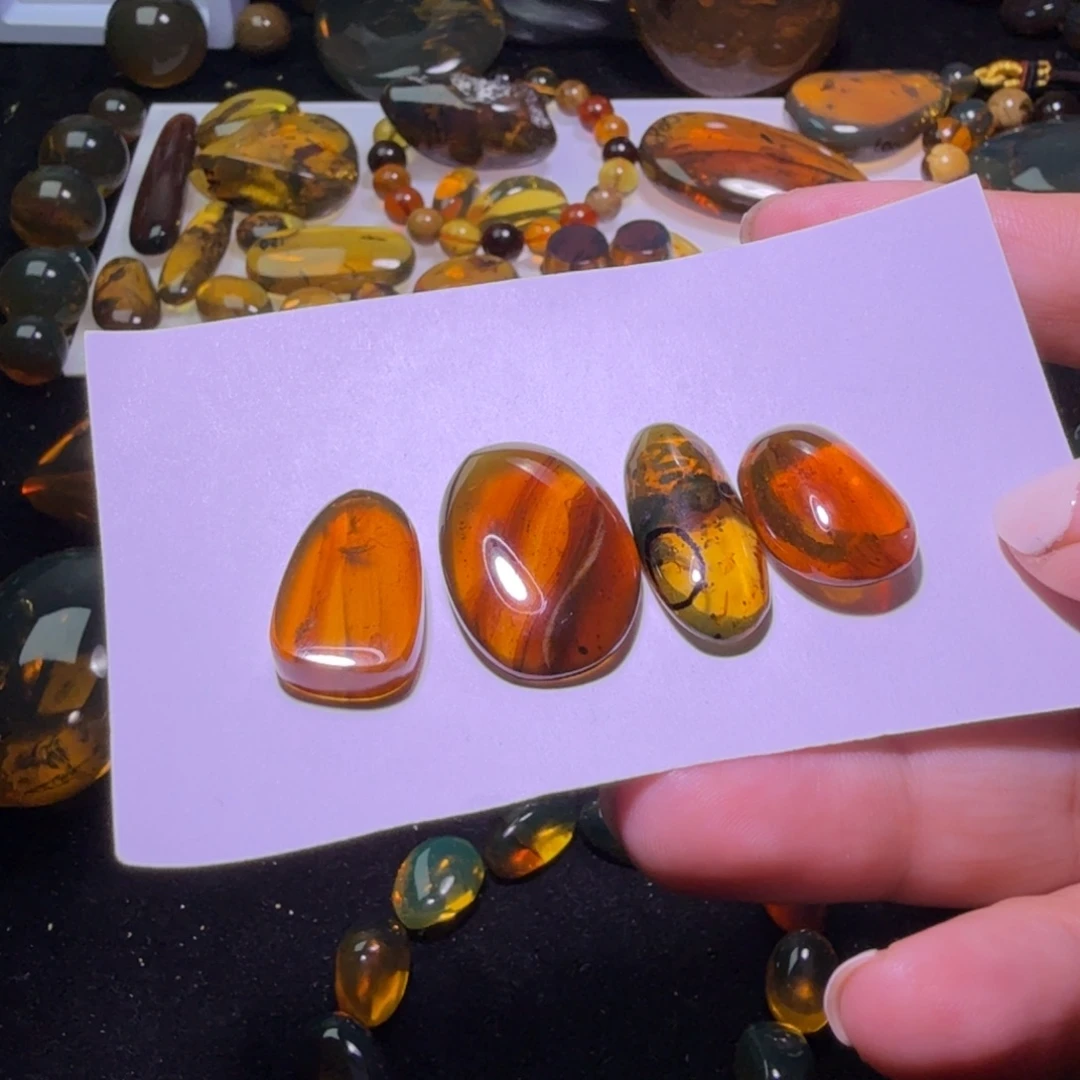 良***景未镶嵌琥珀裸石虫珀