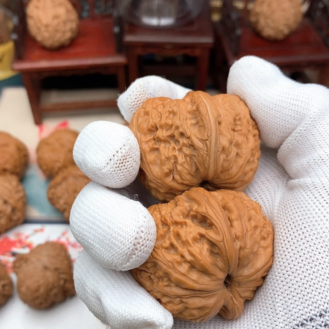 文玩核桃把件七*钱元宝