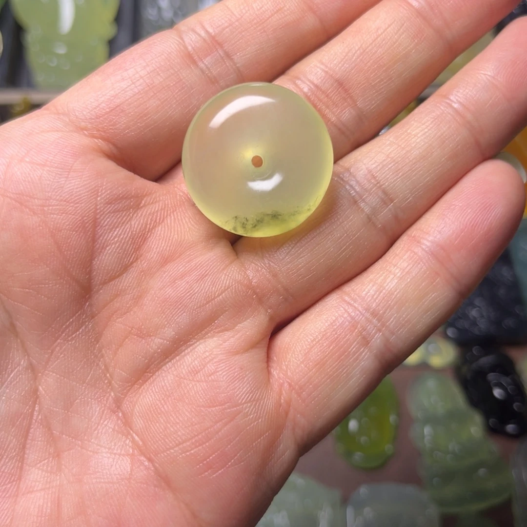 蛇纹石玉未镶嵌吊坠(不含链)