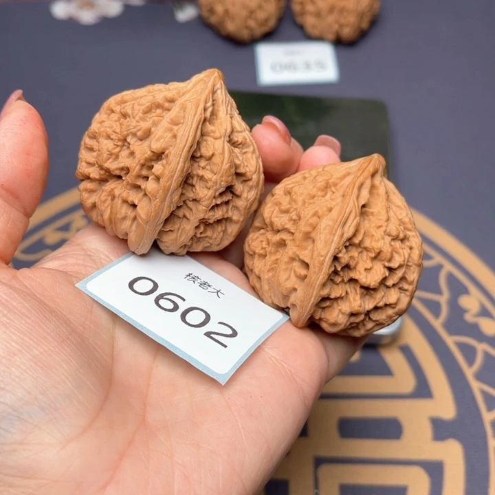 文玩核桃把件45大粗筋 0602