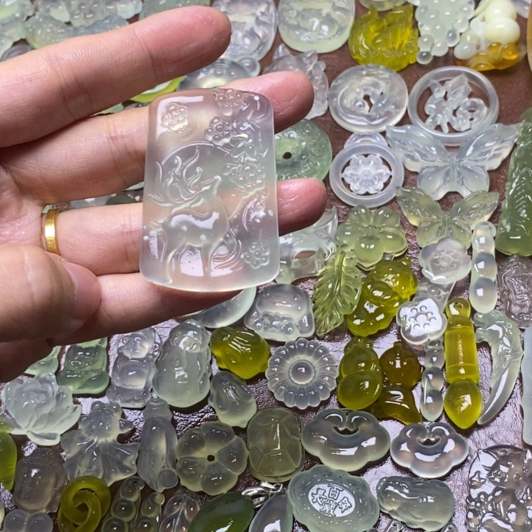蛇纹石玉合金项链