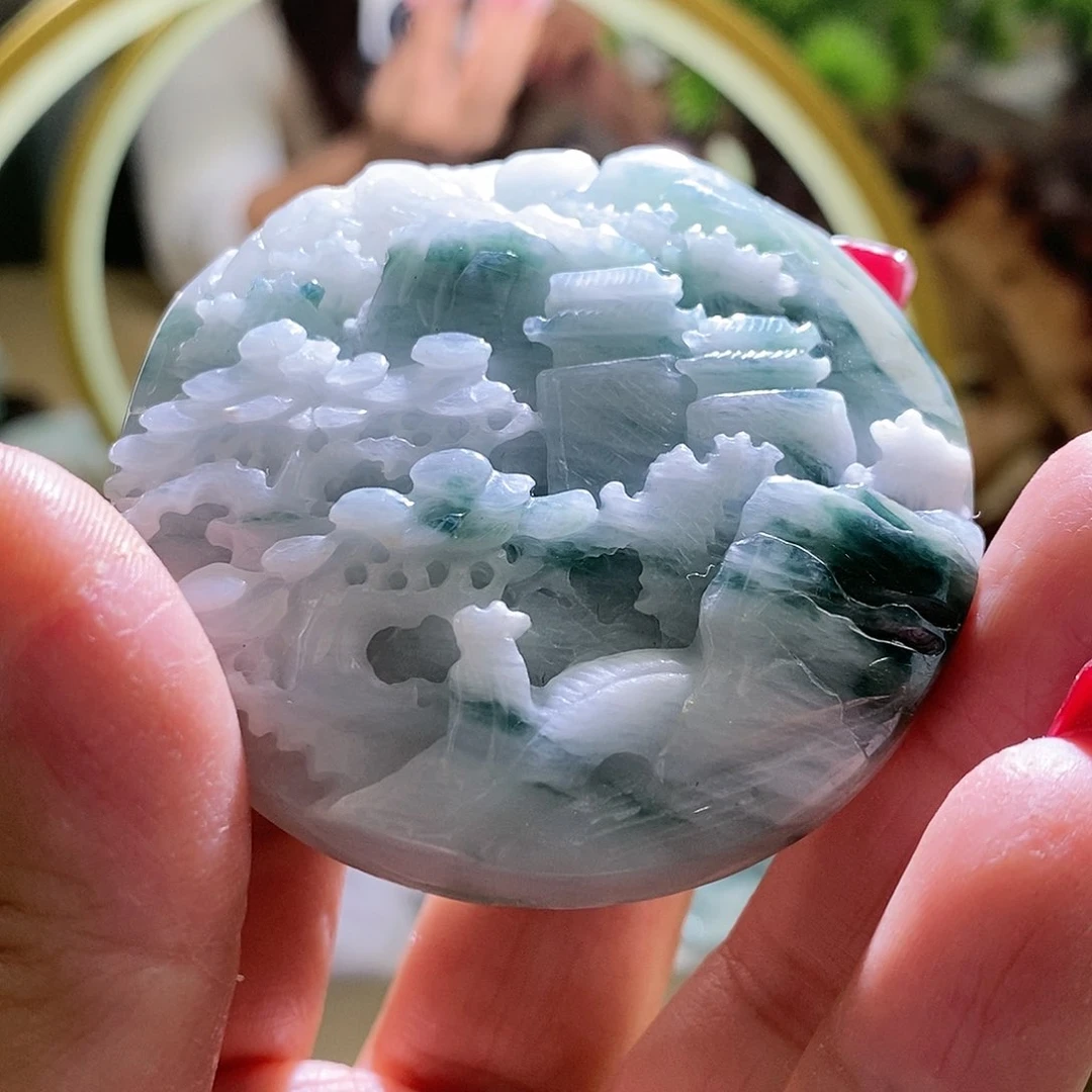 【闪购商品】翡翠颈饰未镶嵌山水