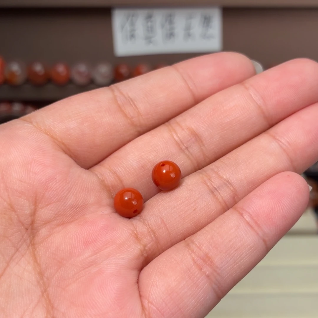 景***园南红玛瑙未镶嵌川料7咪单珠一对