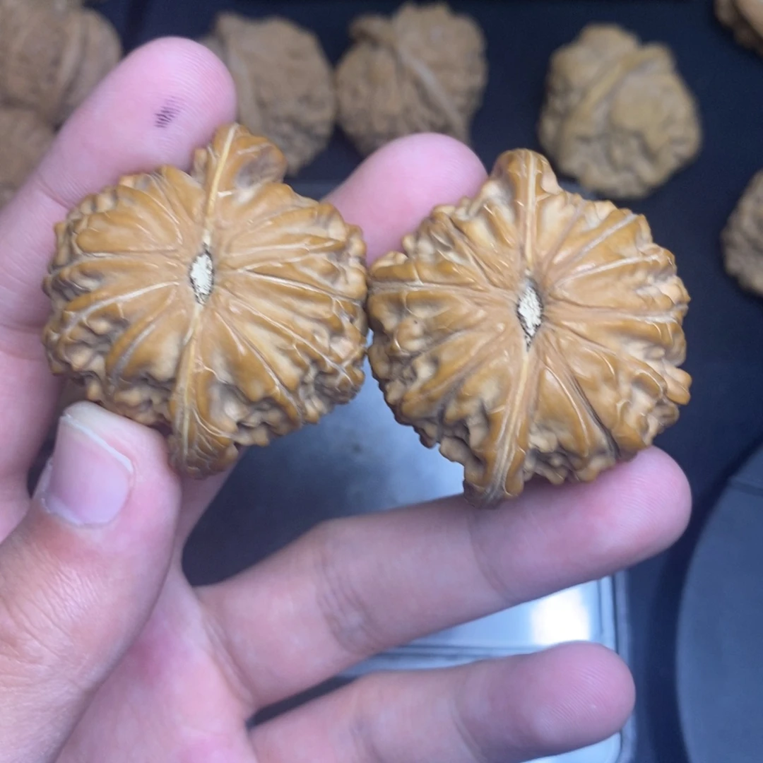 吊坠文玩核桃山地磨全品