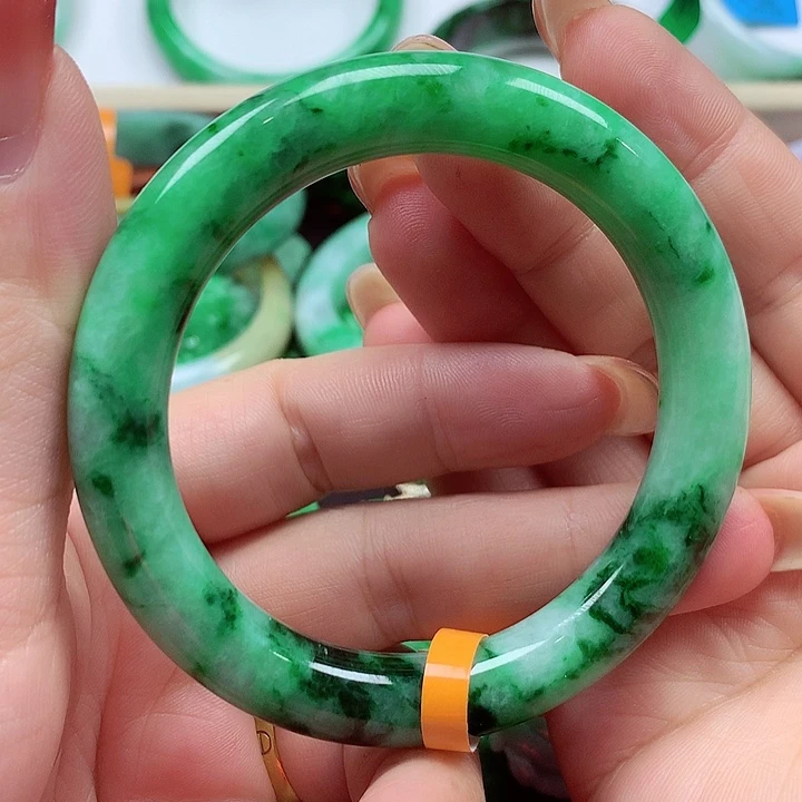 未镶嵌手镯翡翠翡翠手镯