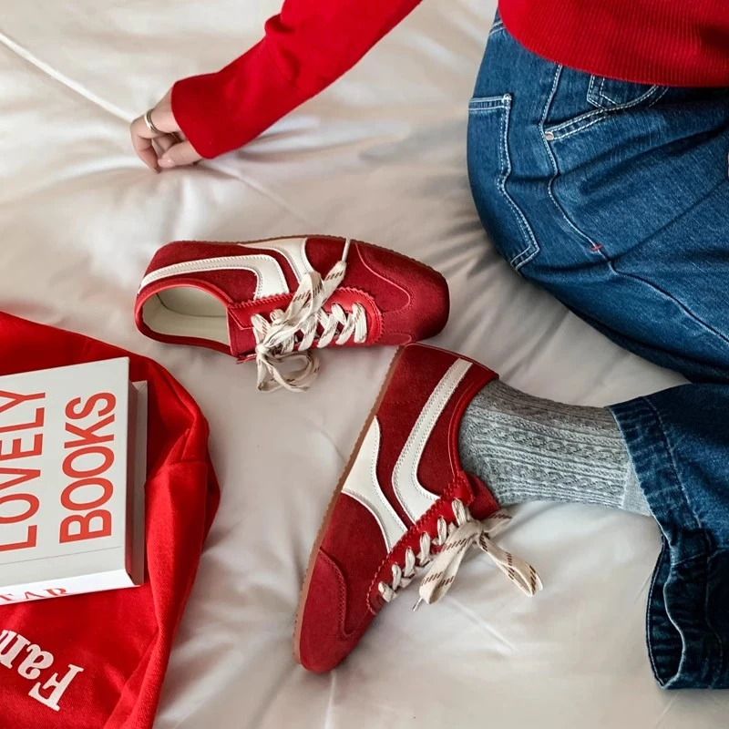 真皮复古红色德训鞋女内增高2025新款韩版平底休闲运动防滑阿甘鞋