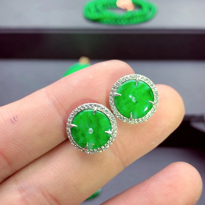 翡翠未镶嵌耳饰A货