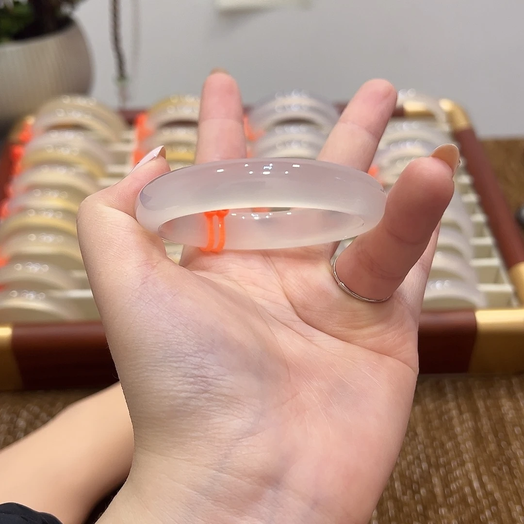 烤***i玛瑙/玉髓未镶嵌手镯