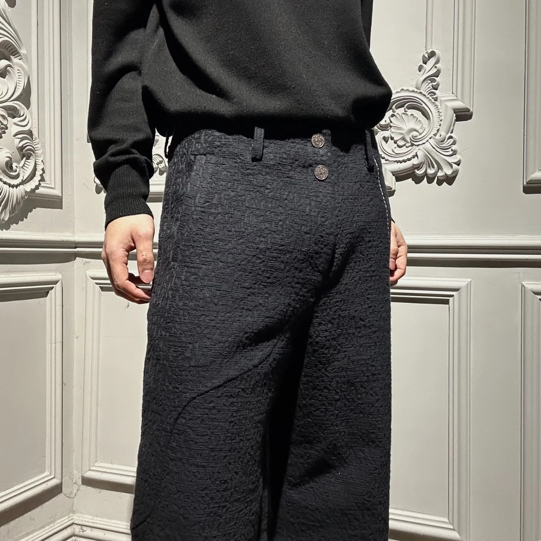 Hypeyourself “蛇迹”空气水洗蛇纹凹凸提花流线拼缝A字西裤