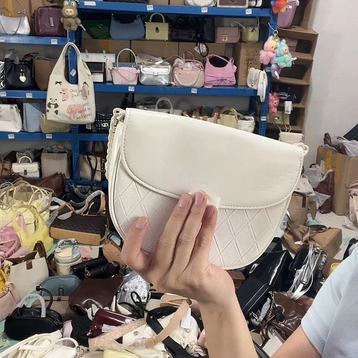 蚕丝健健康康平平安安