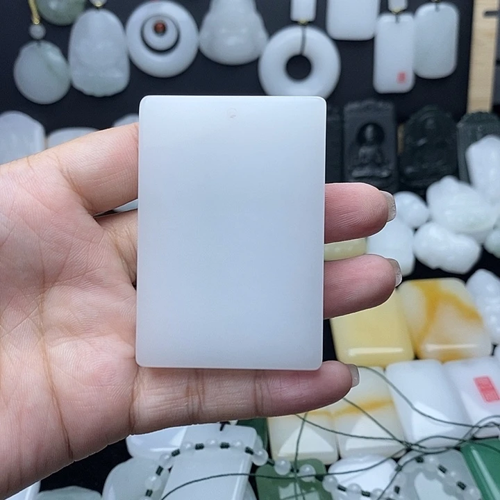 可***^颈饰未镶嵌石英质玉