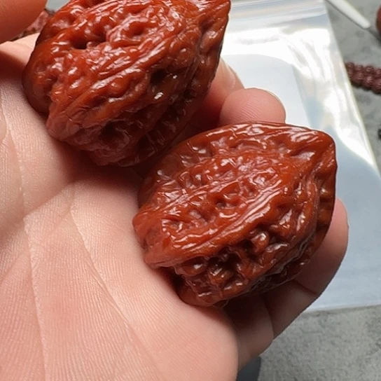 文玩核桃吊坠赤龙鸡心018