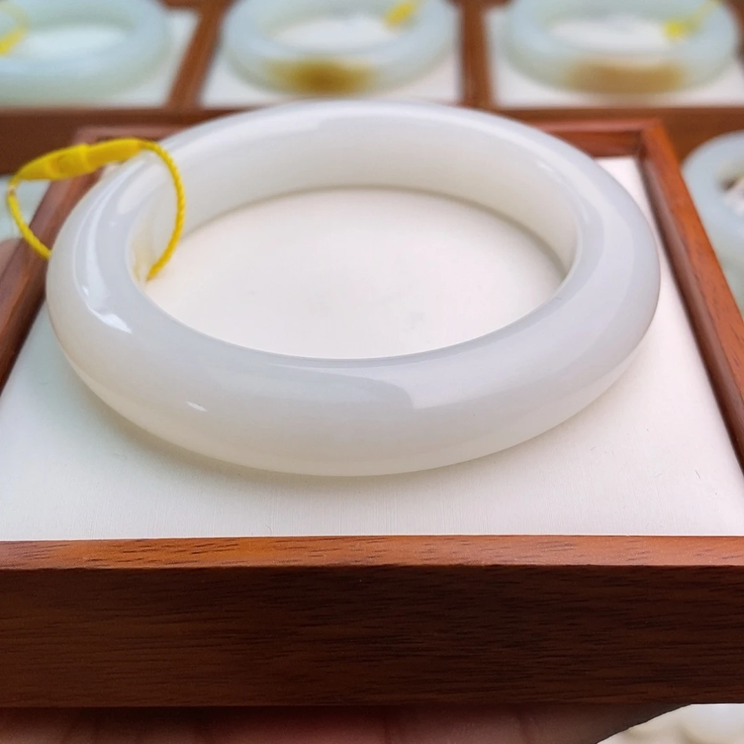 *****和田玉（白玉）未镶嵌手镯