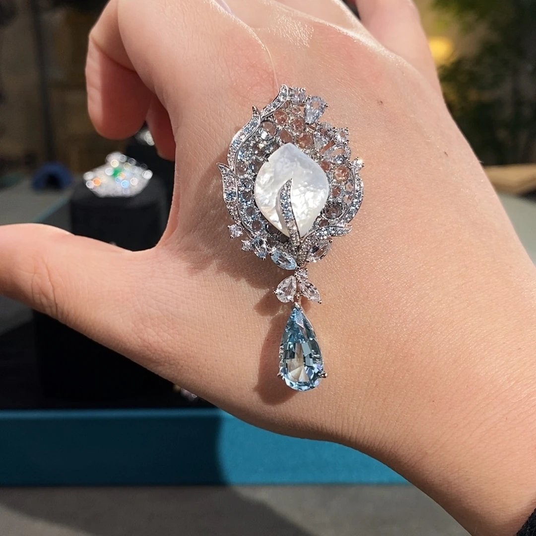 18K金镶嵌海蓝宝石颈饰圣玛利亚5.23ct