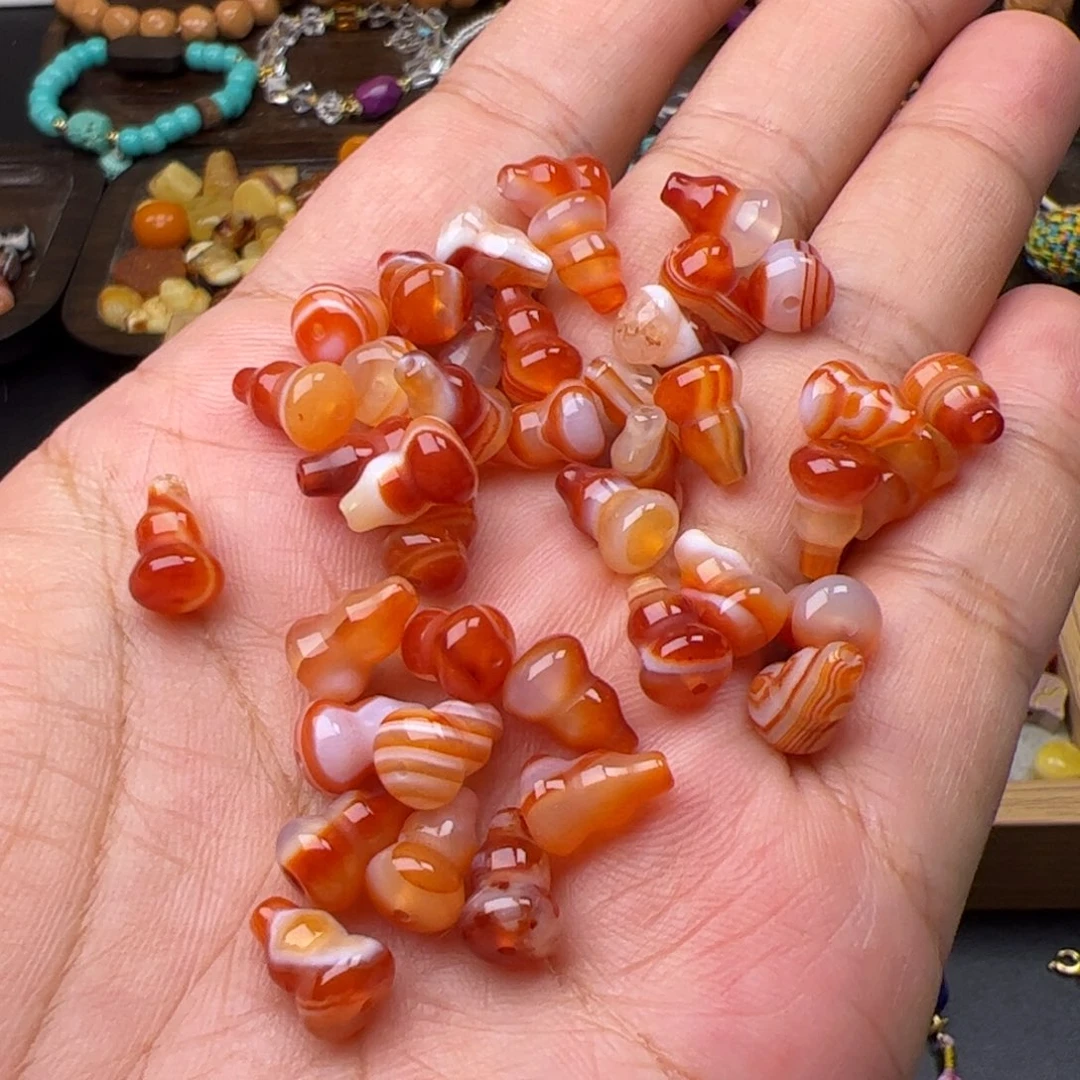 玛瑙/玉髓7*10mm葫芦未镶嵌多样性发两个