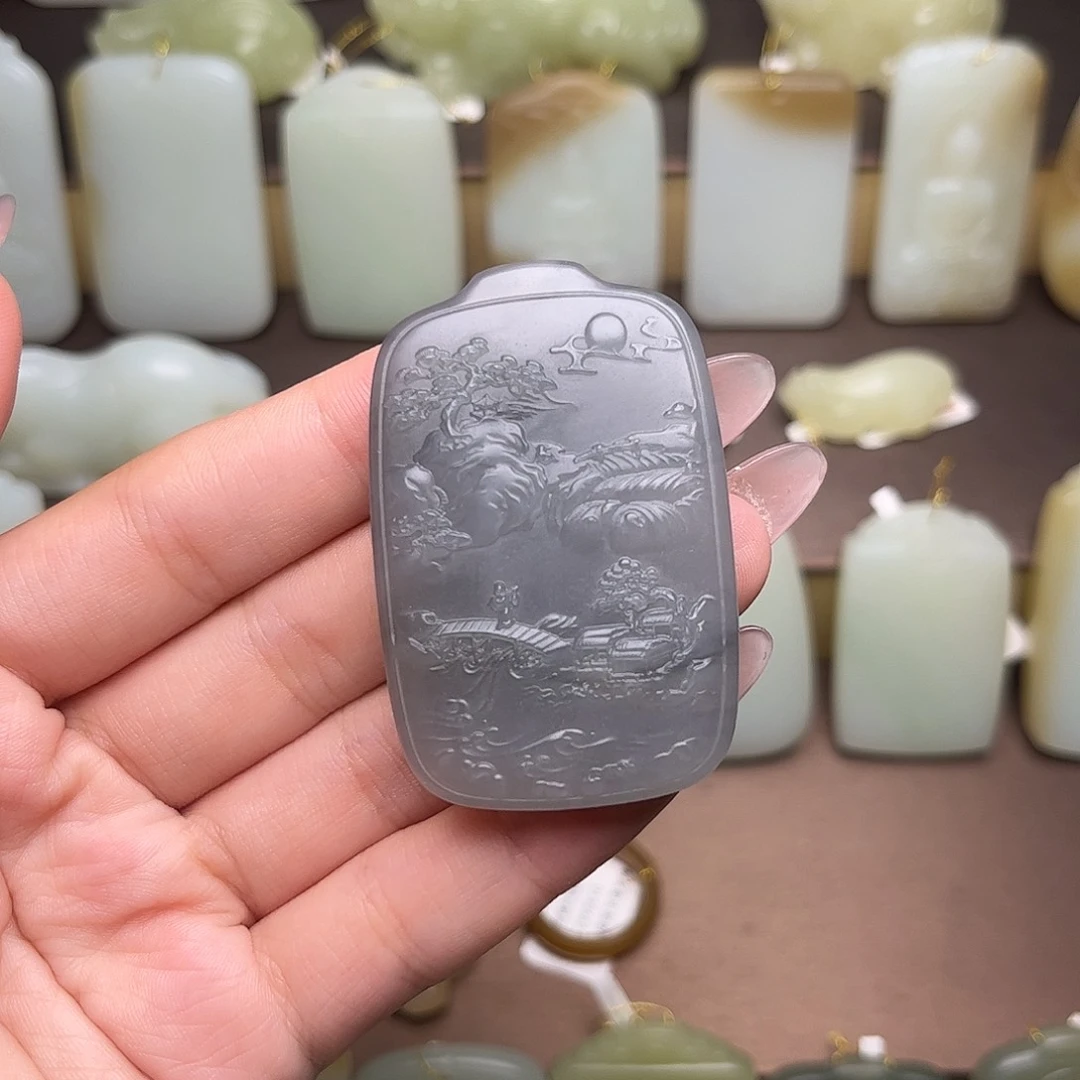 和田玉未镶嵌颈饰