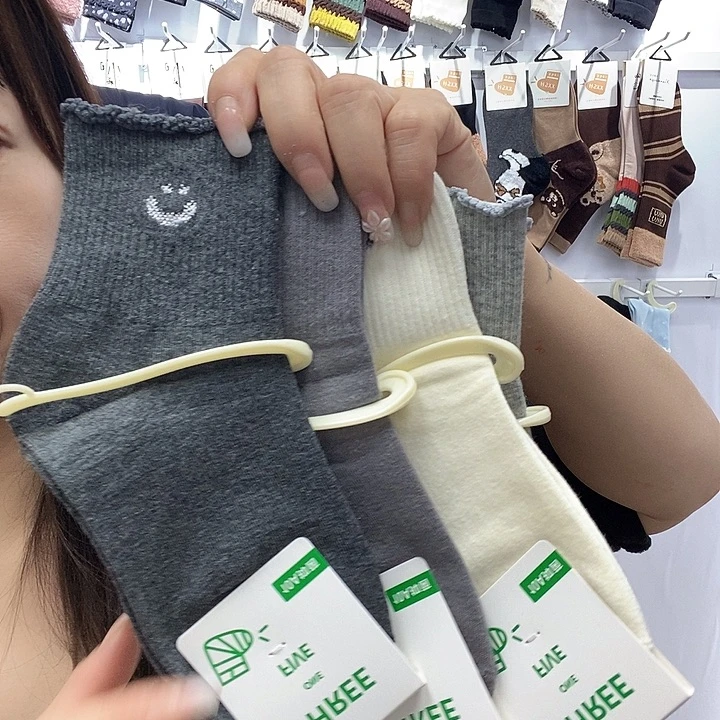 棉纶刺绣笑脸4双女袜