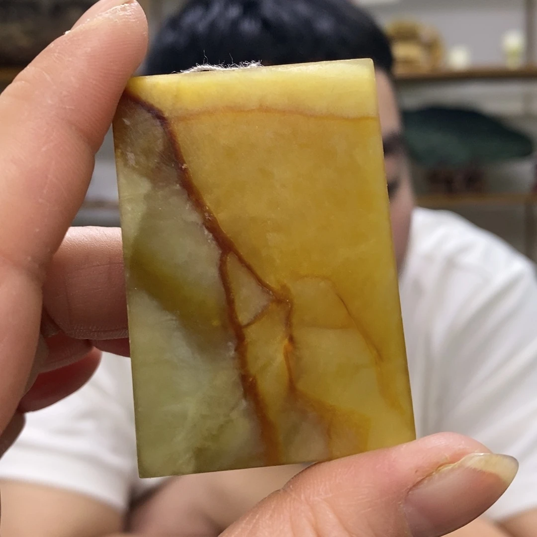 蛇纹石玉无事牌花玉未镶嵌