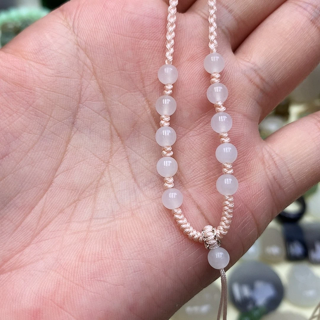 仙***媚颈饰未镶嵌和田玉