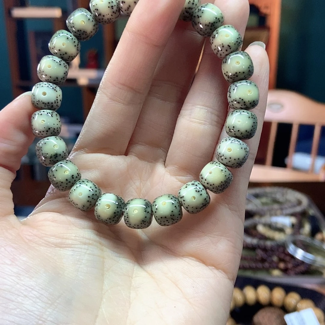 星月菩提手串周***周星月68909