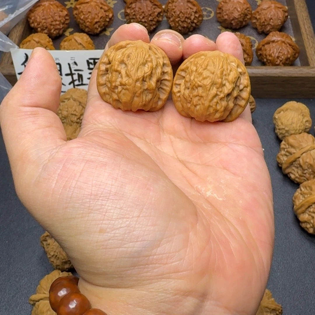 桃核吊坠35全品野狼