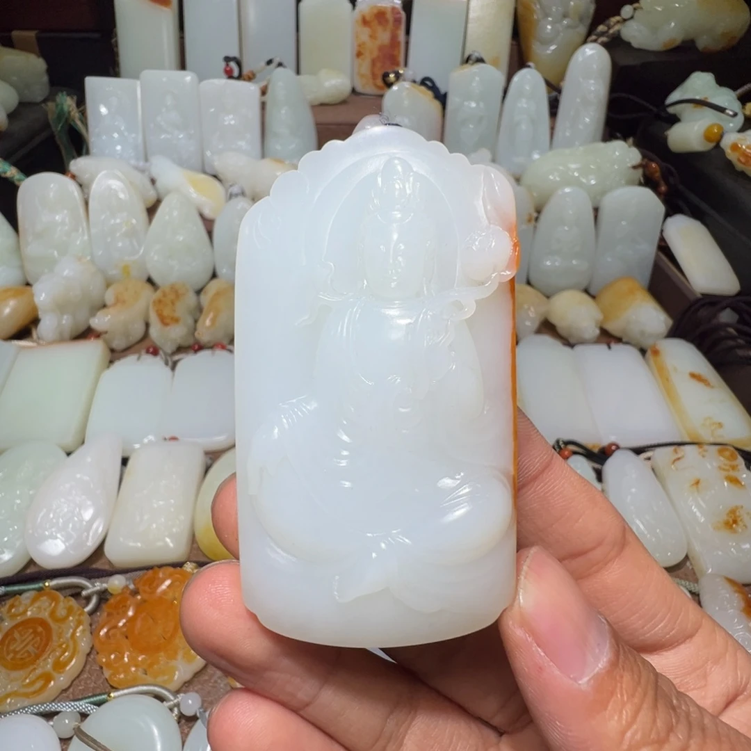 和田玉吊坠(不含链)未镶嵌?****