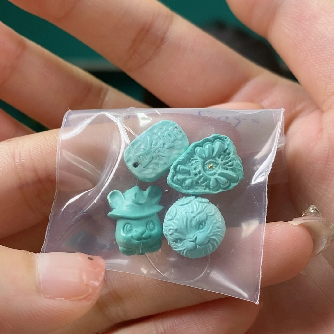 绿松石未镶嵌珠宝奇石
