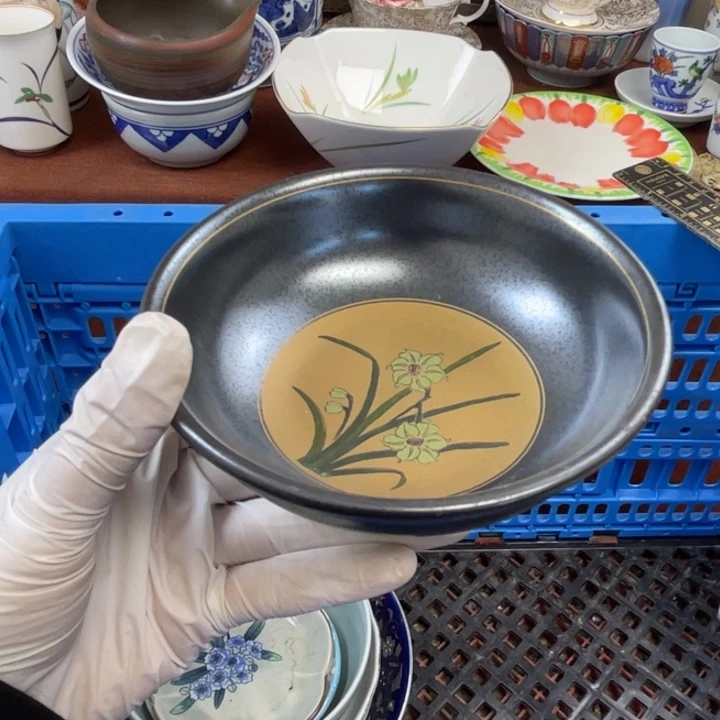 他家瓷器真美…开播了