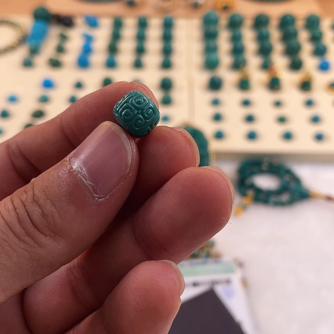 绿松石未镶嵌耳饰