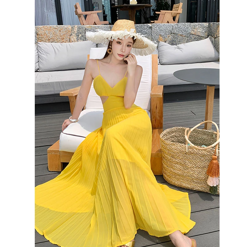 夏季新款设计感海边度假露背吊带裙沙滩裙长裙到脚裹超长款温柔风
