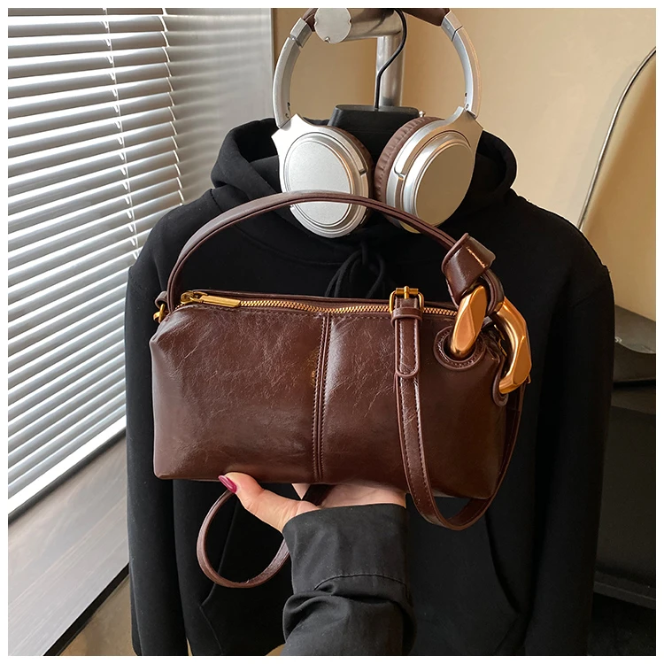 甜寇纯色拉链复古风做旧单根单肩包肩包简约真皮时尚