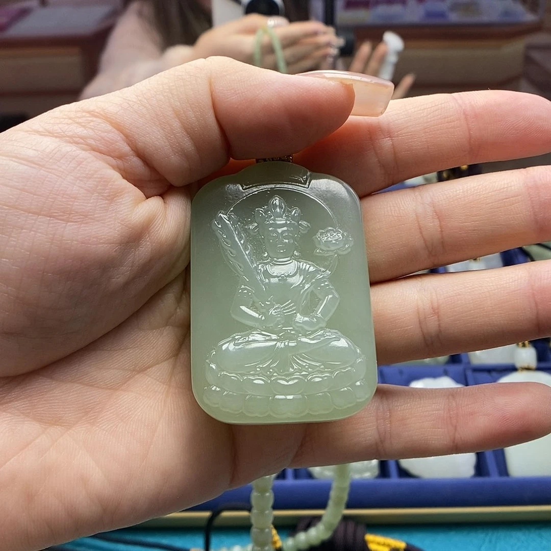 和田玉颈饰未镶嵌一**式