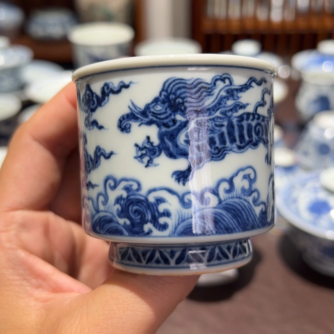 精品青花海水象形龙直口杯主人杯口径约6.4厘米