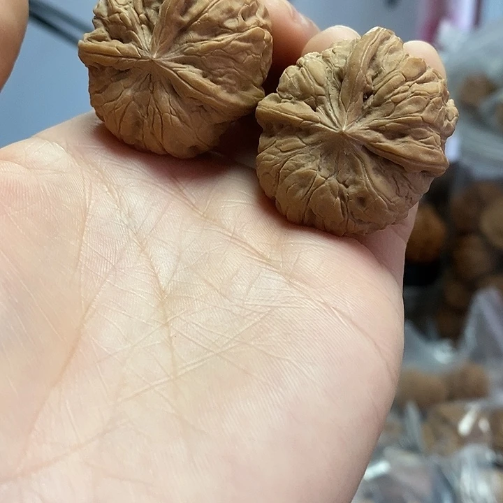 文玩核桃把件35.5雨花石三棱